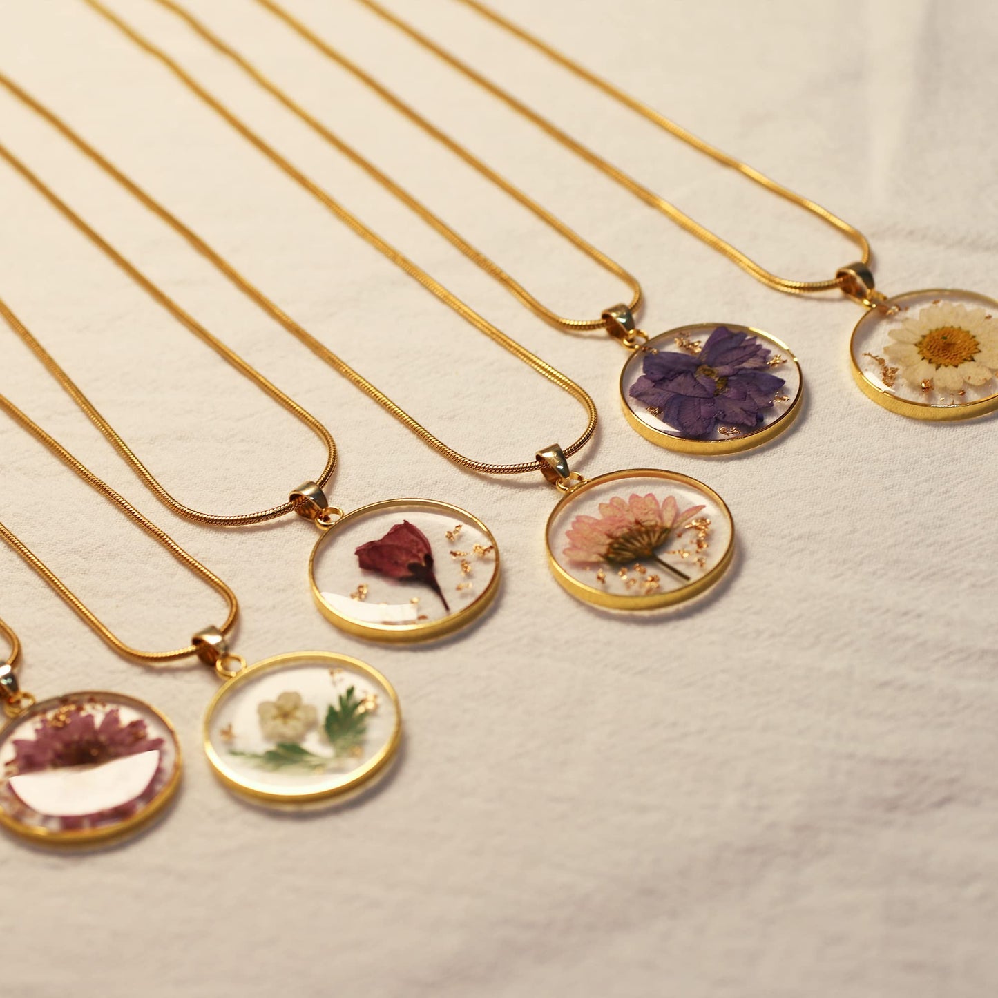 Personalised Birth Flower Necklace - Peferct Mother's Day Gift for Mom & Grandma
